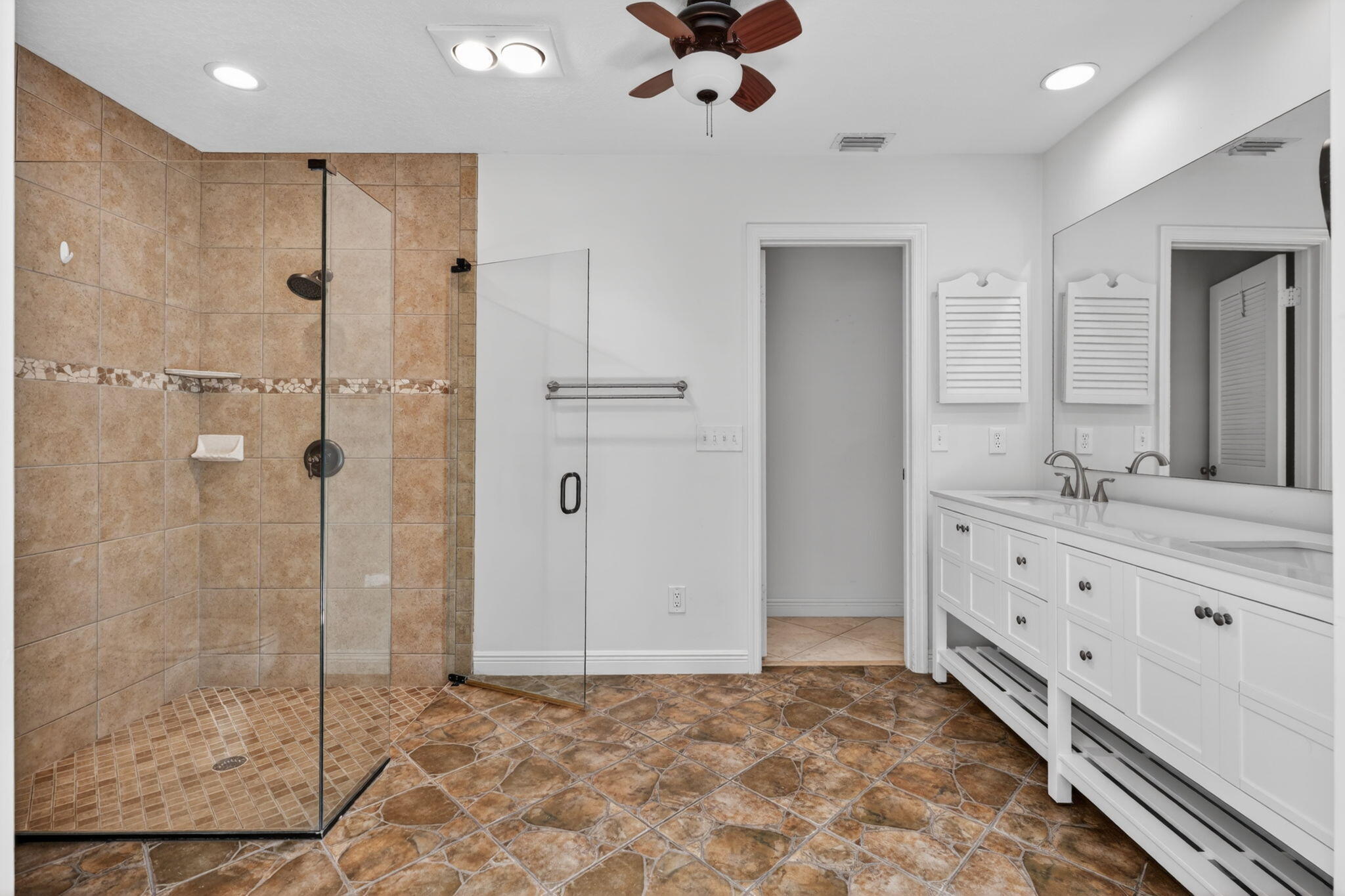 5741 Southeast Winged Foot Drive Stuart, FL 34997 - Photo 20 of 58 Primary Bath