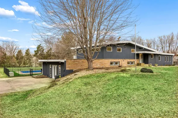 $784,900 | 14122 Prairie Road Northwest, Andover, MN 55304