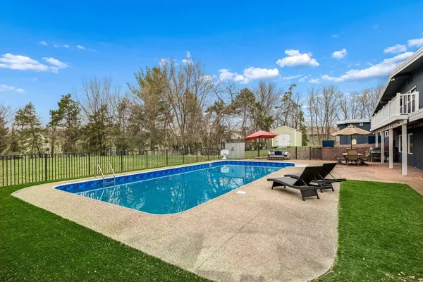 $784,900 | 14122 Prairie Road Northwest, Andover, MN 55304