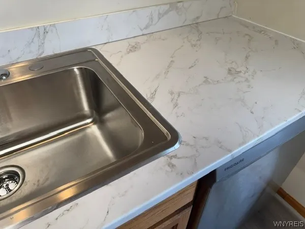 $474,900 | 3690 4th Street, Hamburg, NY 14219