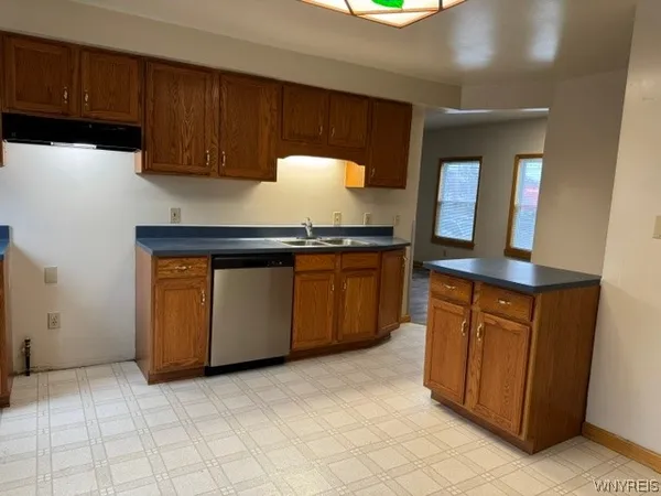 $474,900 | 3690 4th Street, Hamburg, NY 14219