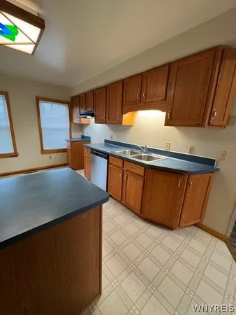 $474,900 | 3690 4th Street, Hamburg, NY 14219