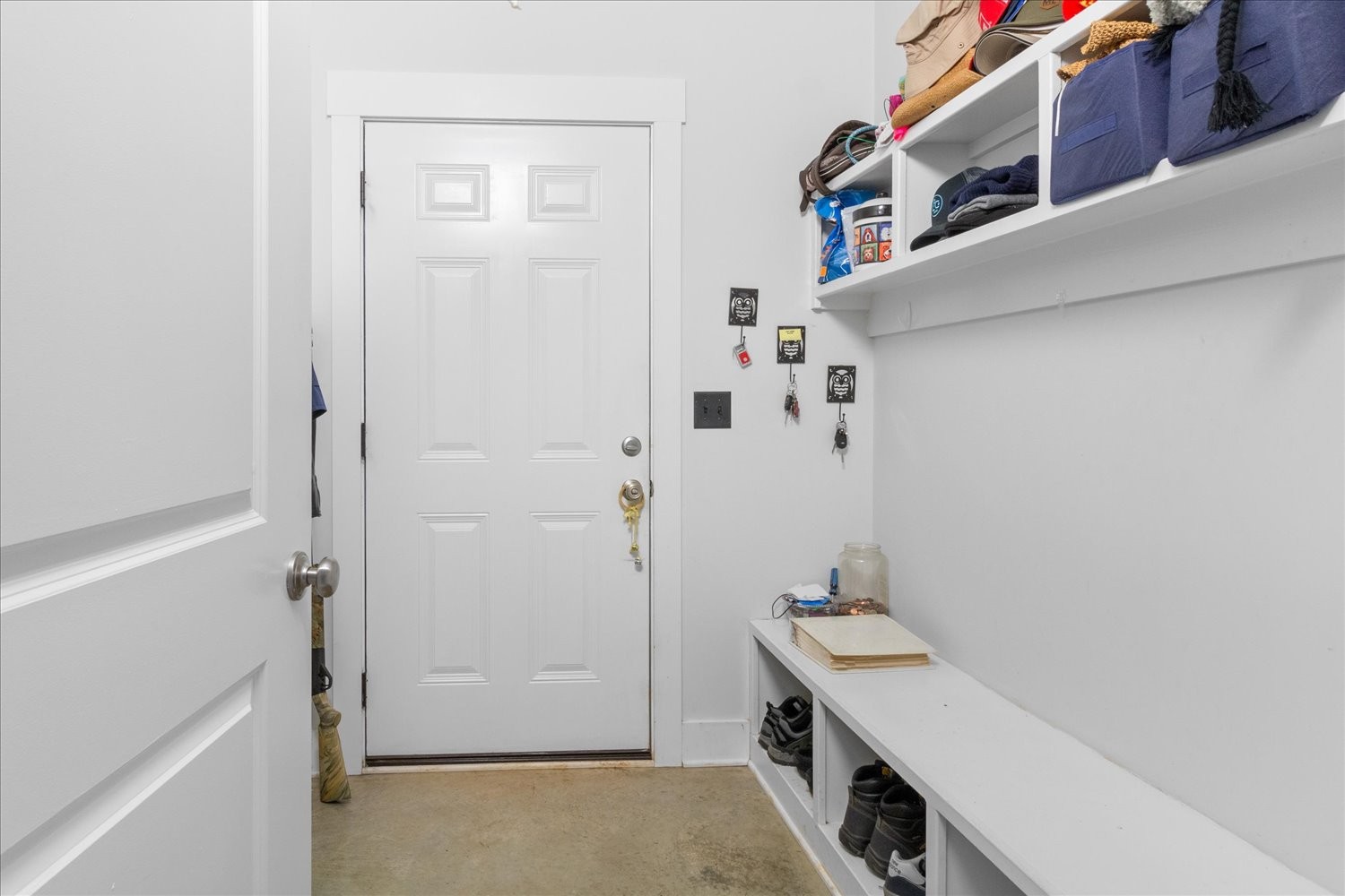 2526 Endsley Rankin Road Lewisburg, TN 37091 - Photo 19 of 49 a bathroom with a sink and a shower