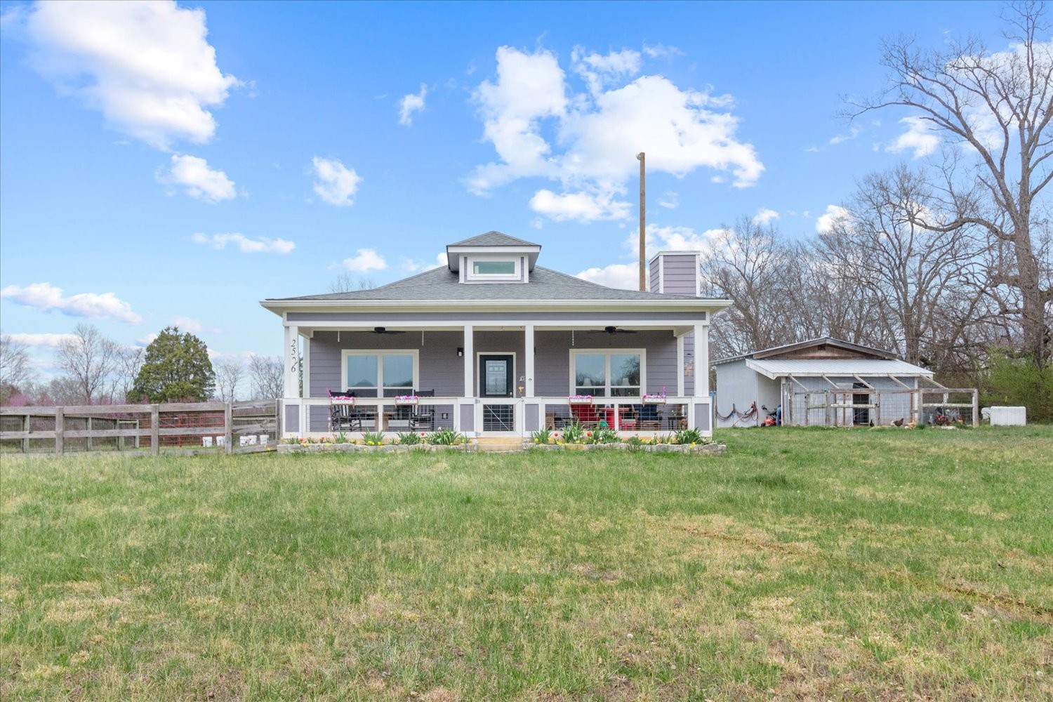 2526 Endsley Rankin Road Lewisburg, TN 37091 - Photo 2 of 49 a view of a house with a yard and sitting area