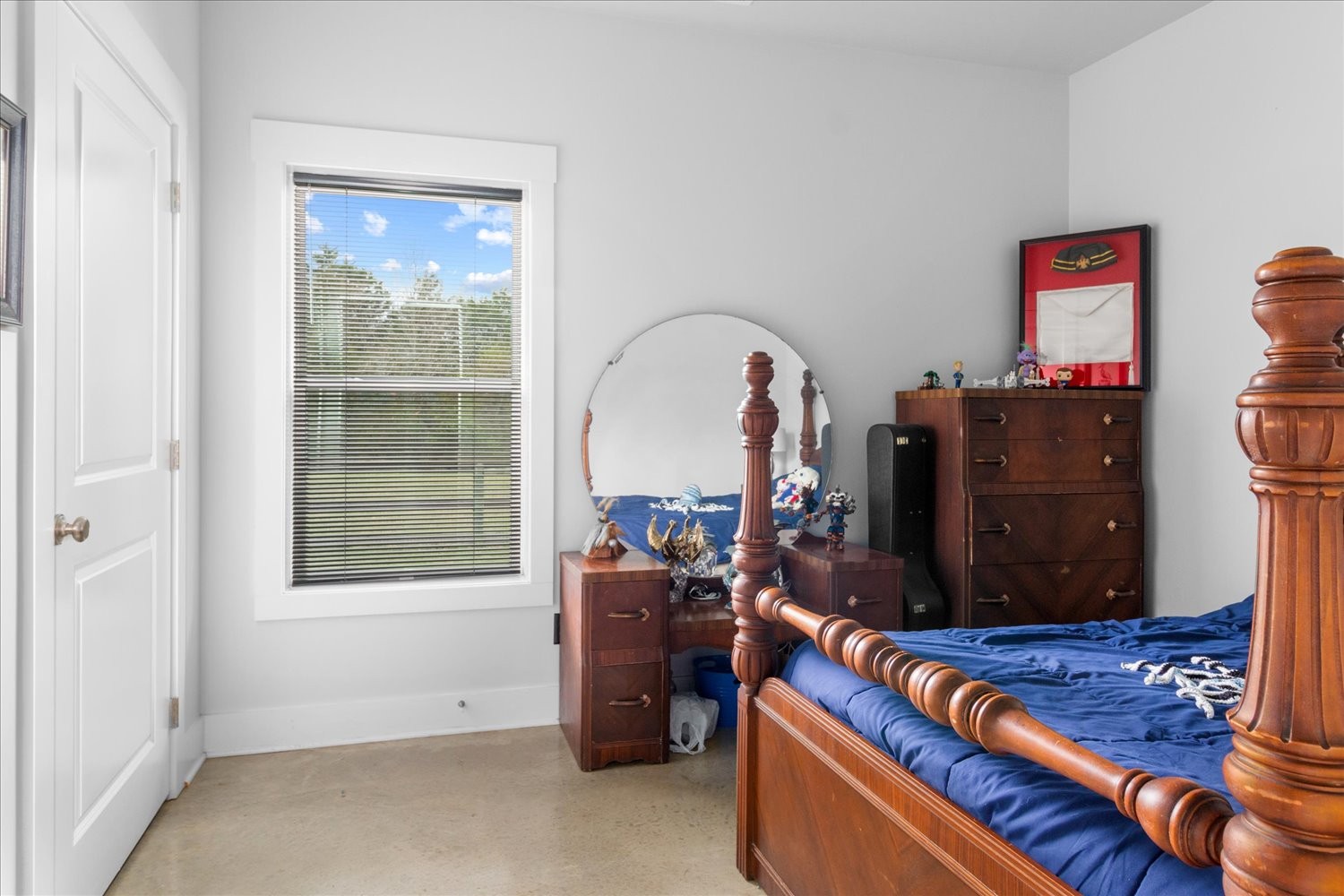 2526 Endsley Rankin Road Lewisburg, TN 37091 - Photo 21 of 49 a room with furniture and window