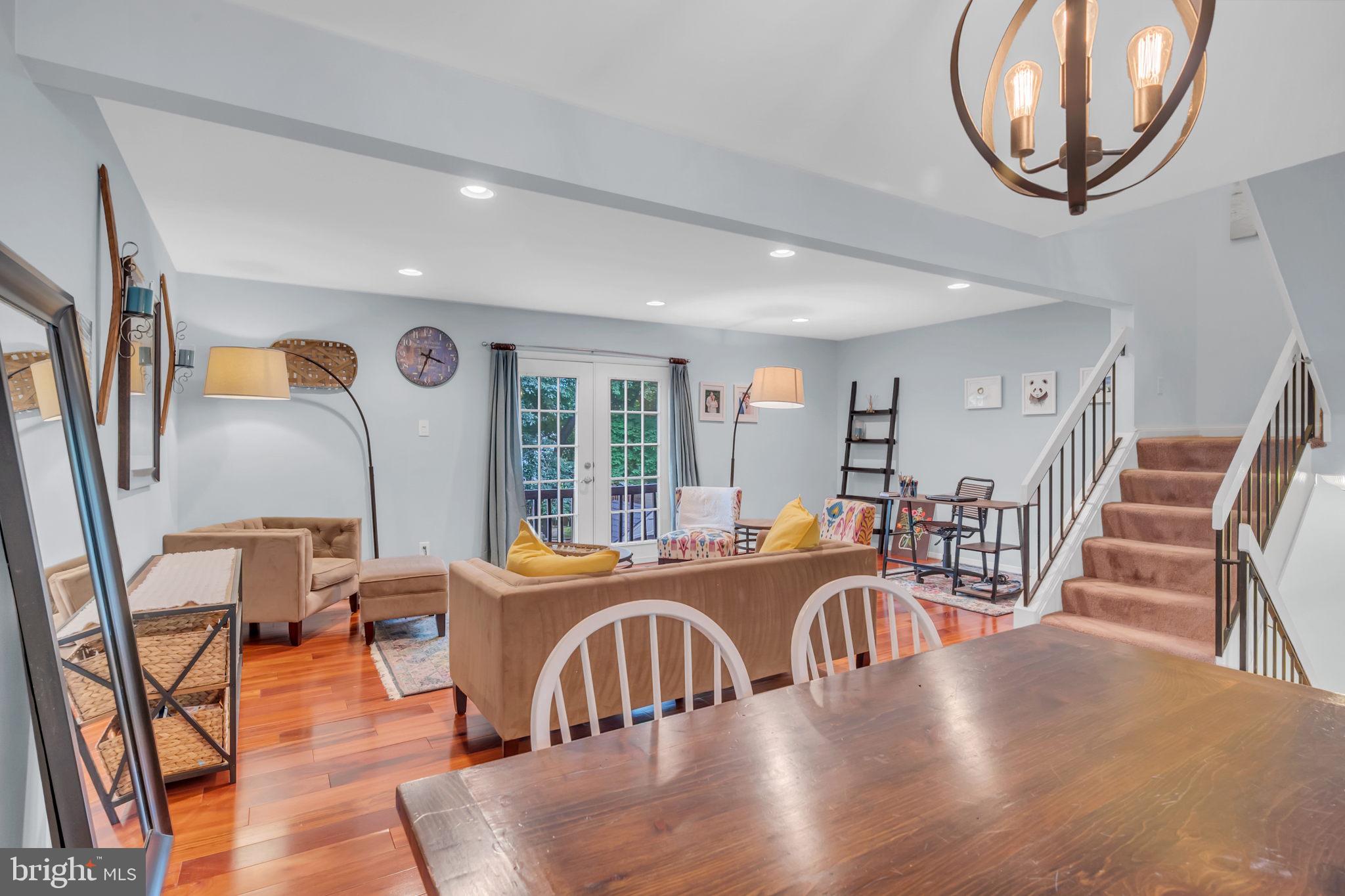 6002 Timber Hollow Lane Springfield, VA 22152 - Photo 6 of 28 Dining/Living Room