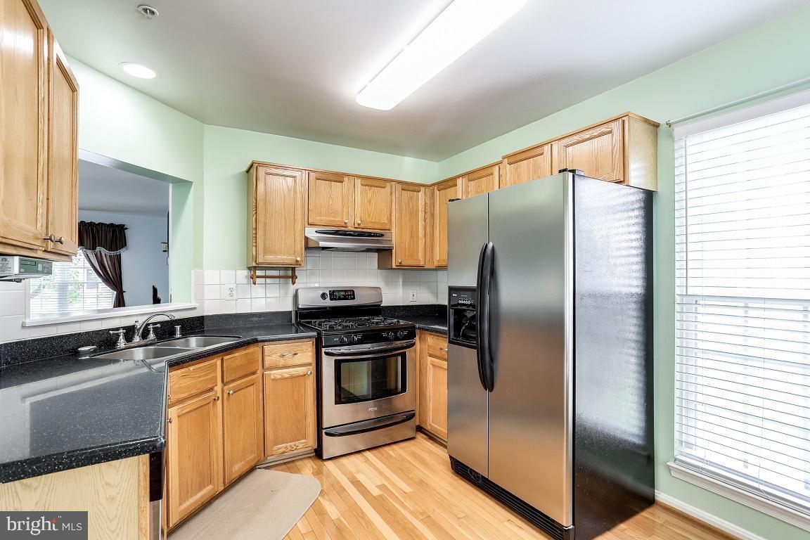 7407 Maury Road Baltimore, MD 21244 - Photo 15 of 39 Kitchen