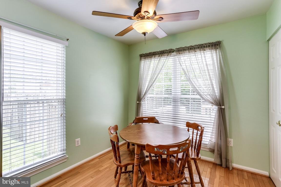 7407 Maury Road Baltimore, MD 21244 - Photo 17 of 39 Kitchen eat-in area