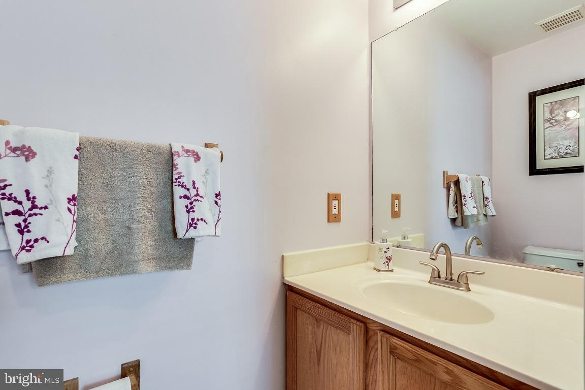 7407 Maury Road Baltimore, MD 21244 - Photo 19 of 39 Main Level Half Bathroom