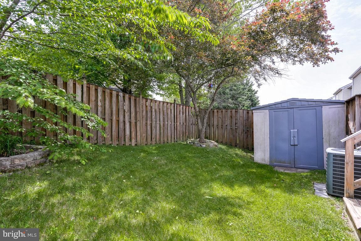7407 Maury Road Baltimore, MD 21244 - Photo 39 of 39 Rear yard