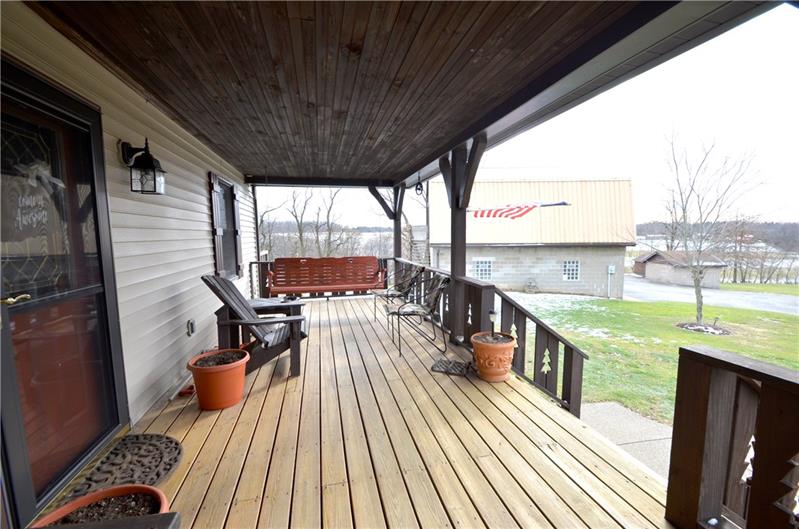1094 Freeport Road Kittanning, PA 16201 - Photo 2 of 25