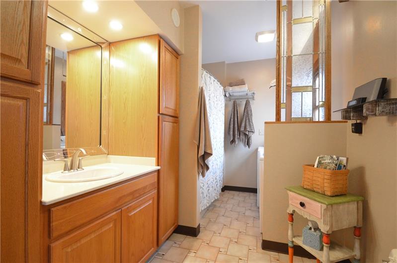 1094 Freeport Road Kittanning, PA 16201 - Photo 13 of 25
