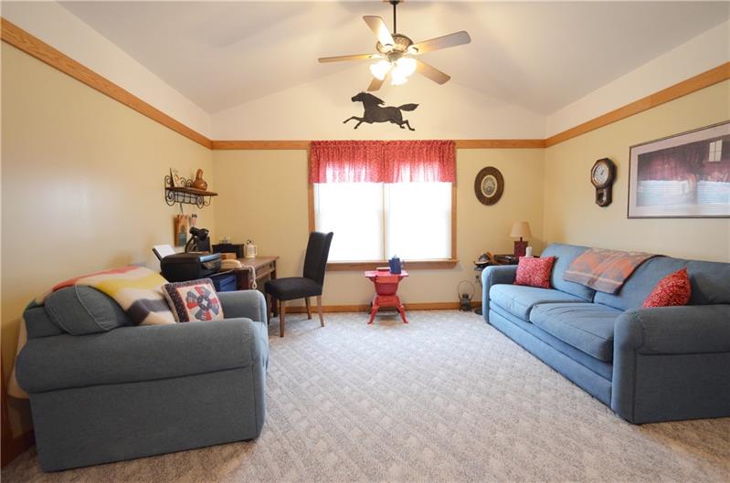 1094 Freeport Road Kittanning, PA 16201 - Photo 15 of 25