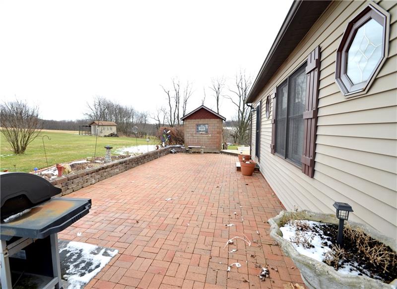 1094 Freeport Road Kittanning, PA 16201 - Photo 19 of 25