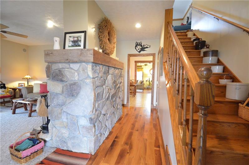 1094 Freeport Road Kittanning, PA 16201 - Photo 3 of 25
