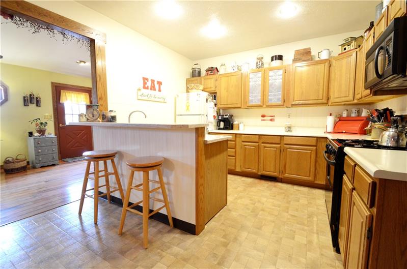 1094 Freeport Road Kittanning, PA 16201 - Photo 6 of 25