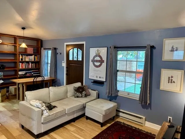 $1,850 | 4214 Bellvue Avenue, Unit B, Austin, TX 78756