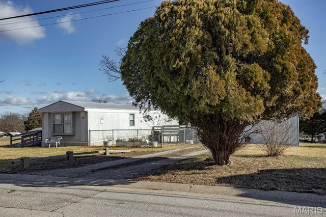 $75,000 | 115 Foxworth Avenue, St. Robert, MO 65584