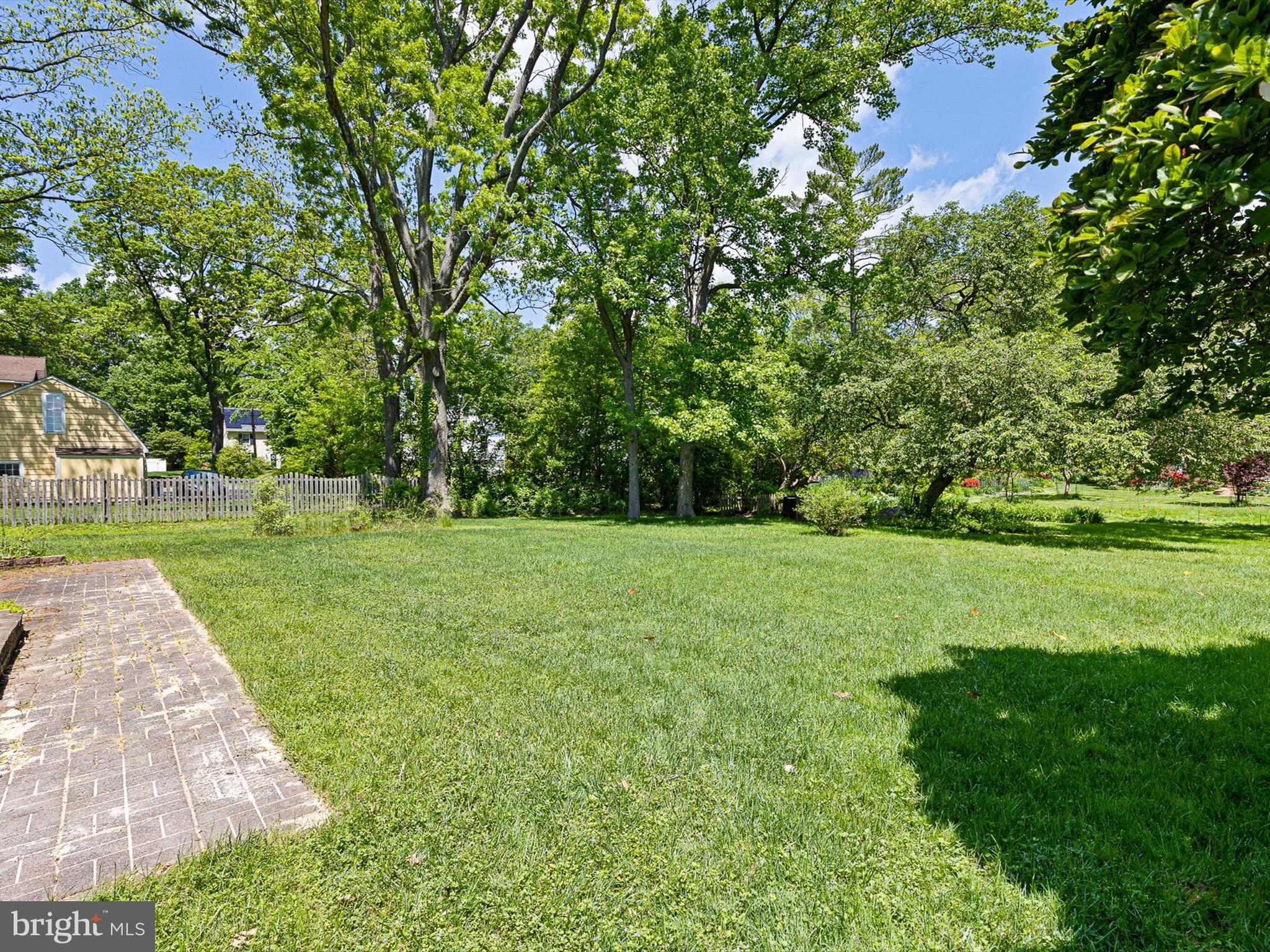 111 Cheltenham Road Newark, DE 19711 - Photo 21 of 31 Spacious Backyard