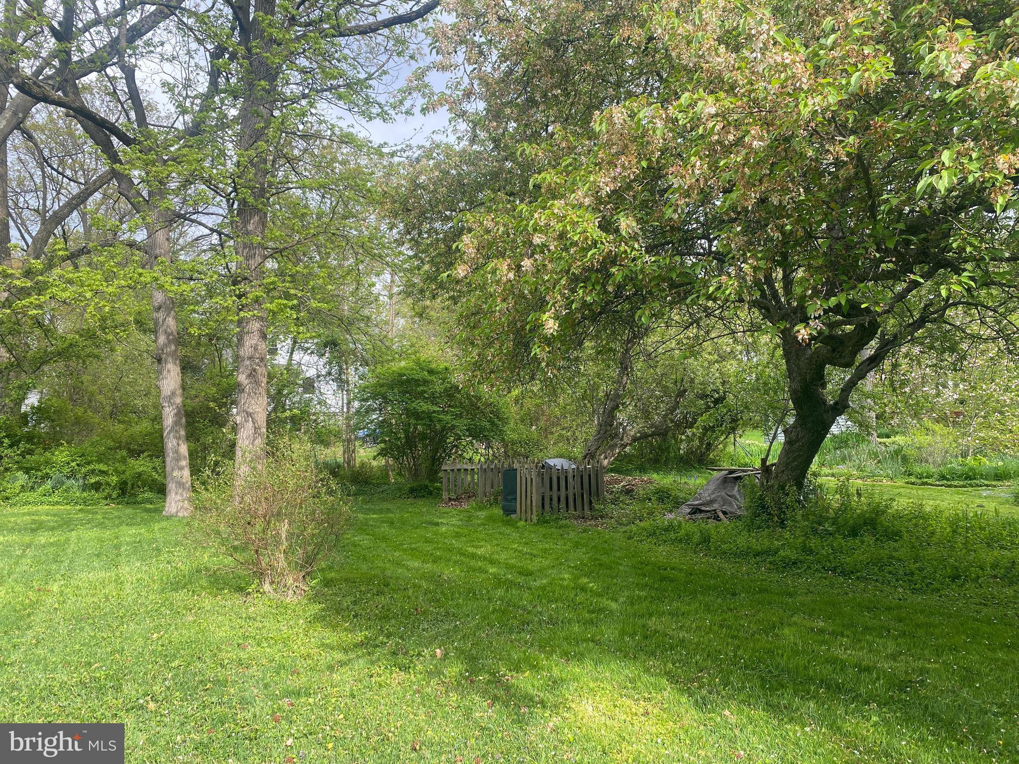 111 Cheltenham Road Newark, DE 19711 - Photo 25 of 31 Backyard corner