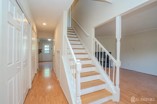 $499,999 | 4 Pond View Drive, Plainsboro, NJ 08536
