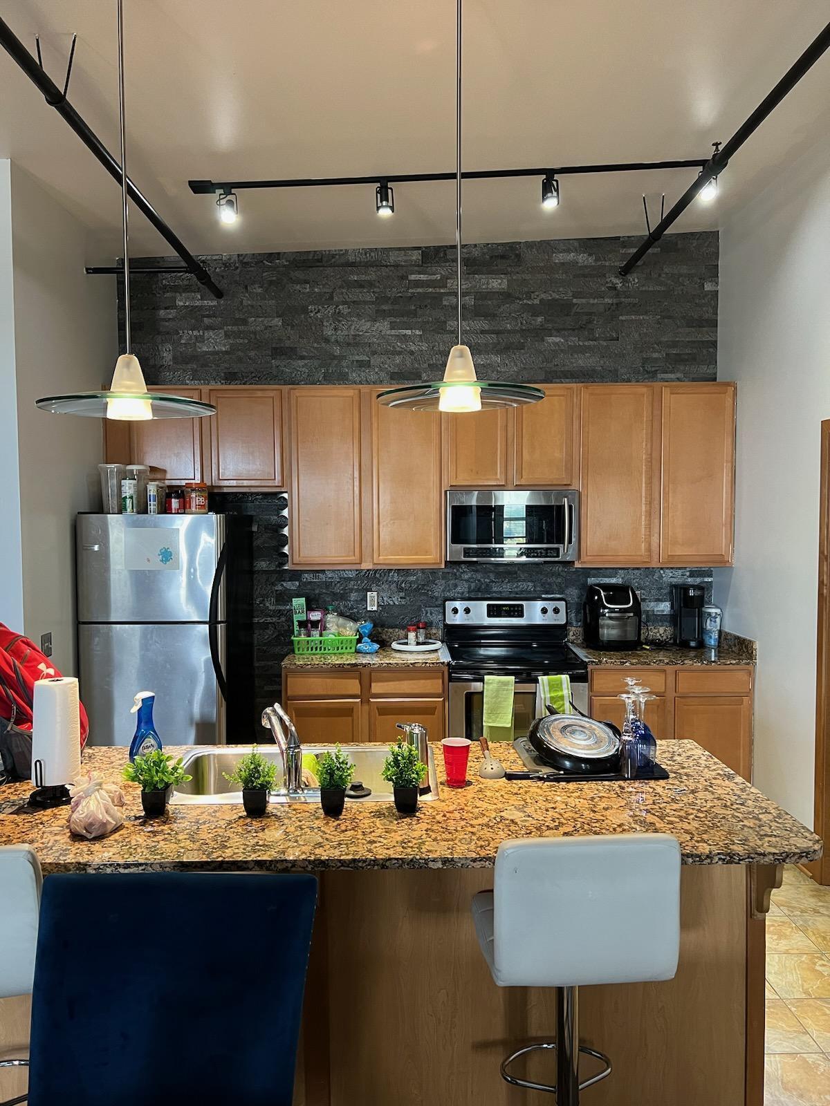 720 South Marquette Street, Unit 403 Racine, WI 53403 - Photo 1 of 1 1000012899