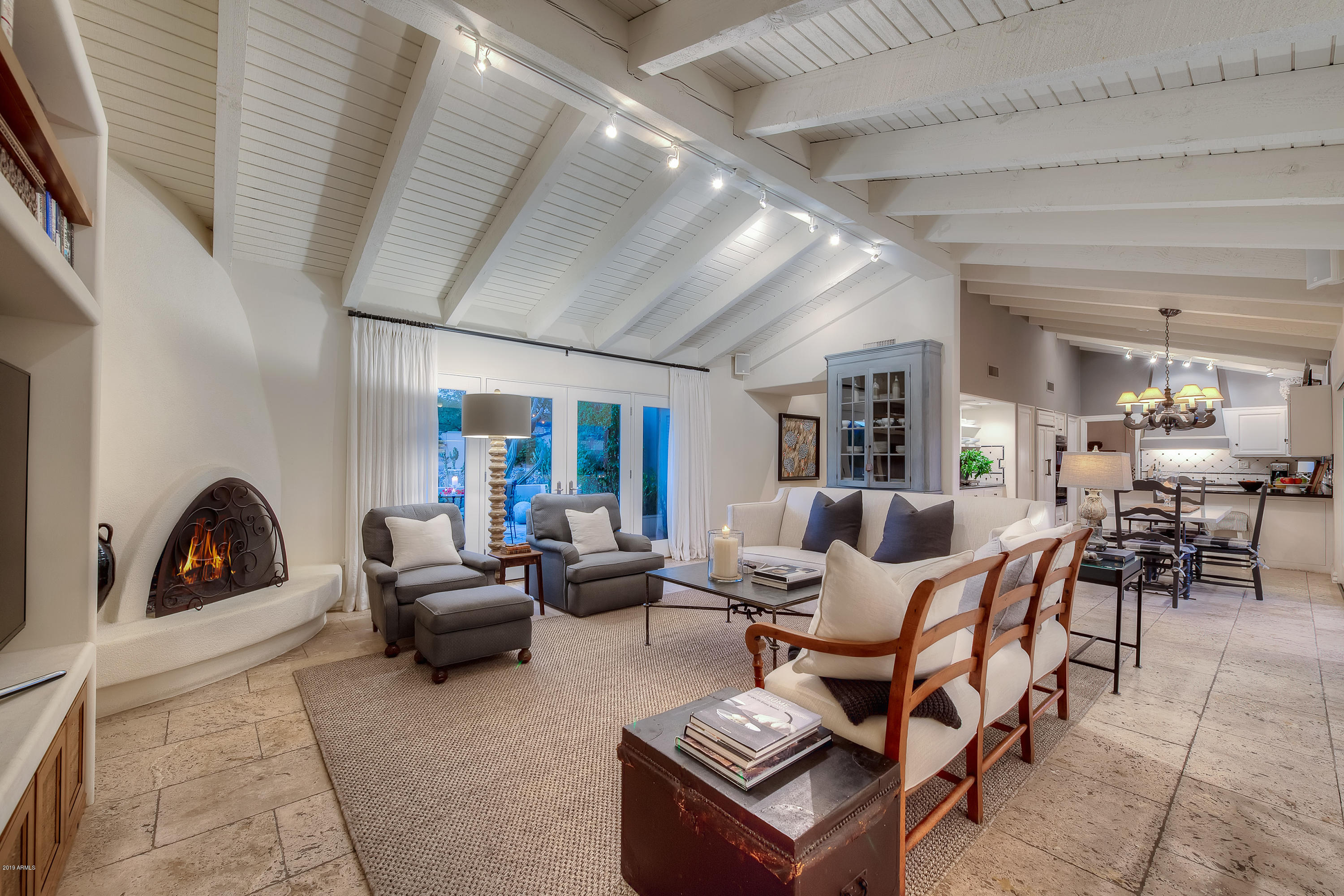 4641 East Pebble Ridge Road Paradise Valley, AZ 85253 - Photo 10 of 41 Great Room