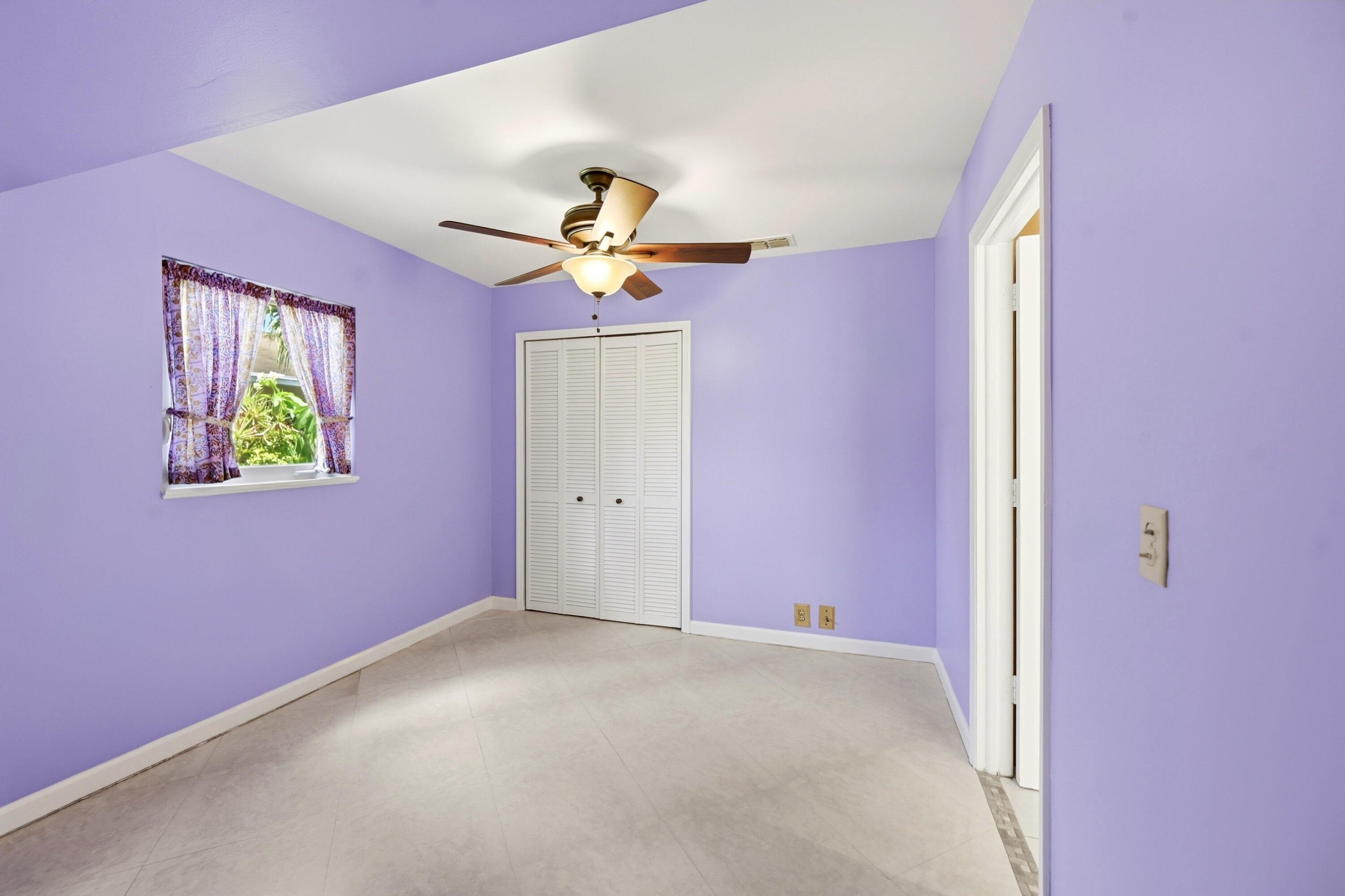 8131 Country Park Drive Boca Raton, FL 33433 - Photo 23 of 43 3rd Bedroom