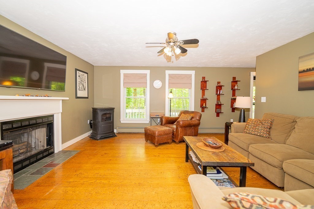 239 North Sturbridge Road Charlton, MA 01507 - Photo 11 of 28