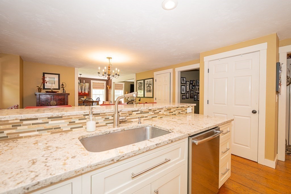 239 North Sturbridge Road Charlton, MA 01507 - Photo 13 of 28
