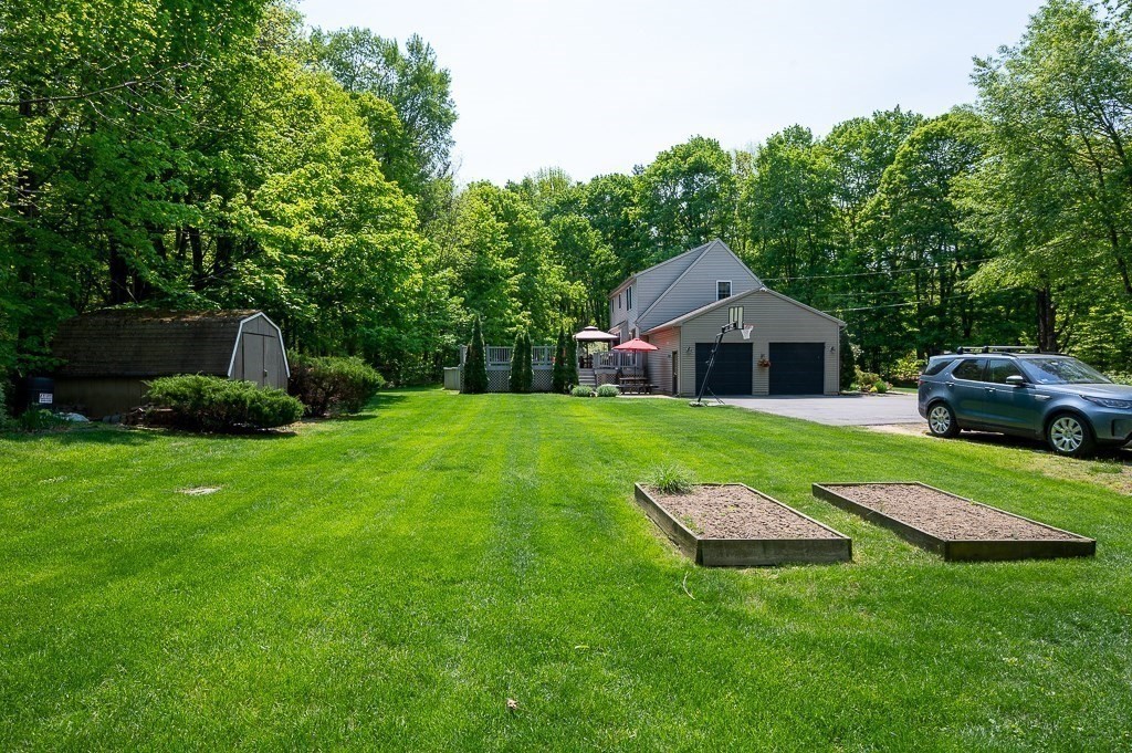 239 North Sturbridge Road Charlton, MA 01507 - Photo 5 of 28