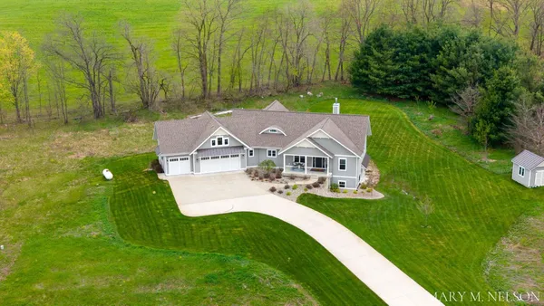 $899,900 | 5115 Twin Creek Estates Drive, Rockford, MI 49341