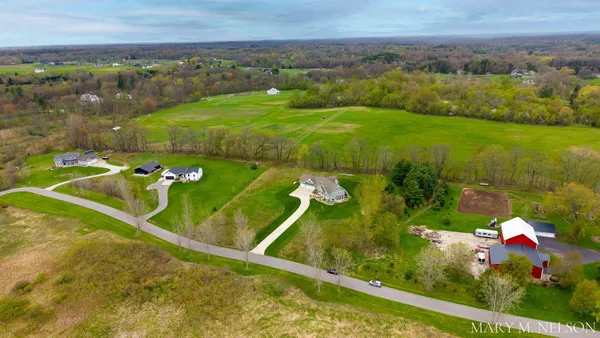 $899,900 | 5115 Twin Creek Estates Drive, Rockford, MI 49341