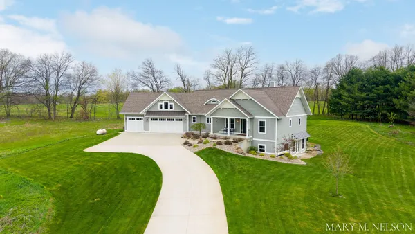 $899,900 | 5115 Twin Creek Estates Drive, Rockford, MI 49341