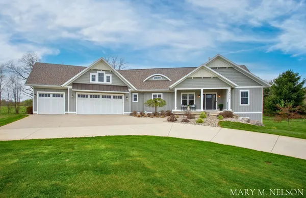 $899,900 | 5115 Twin Creek Estates Drive, Rockford, MI 49341