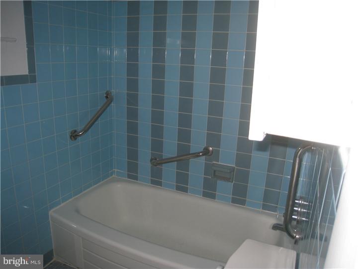 742 Millwood Road Philadelphia, PA 19115 - Photo 12 of 16 Gallery Image 12