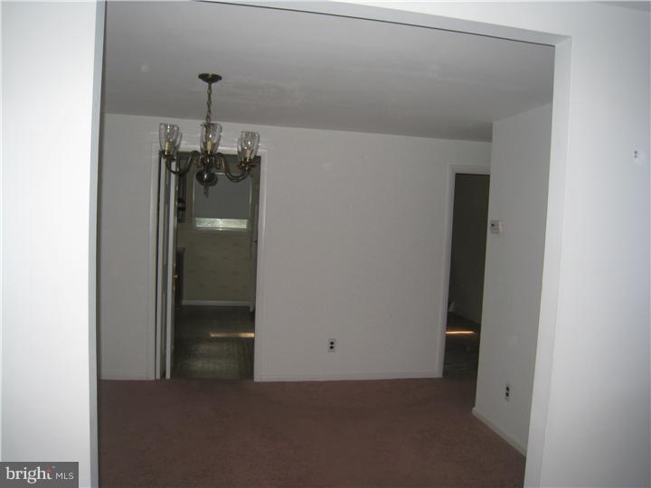 742 Millwood Road Philadelphia, PA 19115 - Photo 3 of 16 Gallery Image 3
