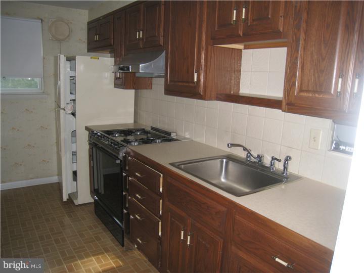 742 Millwood Road Philadelphia, PA 19115 - Photo 7 of 16 Gallery Image 7