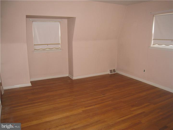 742 Millwood Road Philadelphia, PA 19115 - Photo 10 of 16 Gallery Image 10