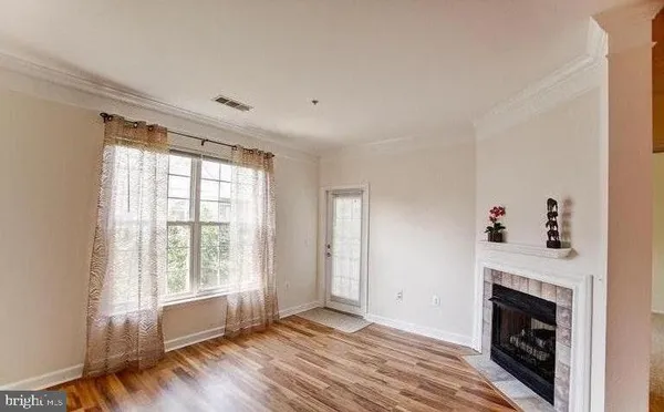 $2,200 | 3021 Nicosh Circle, Unit 1403, Falls Church, VA 22042