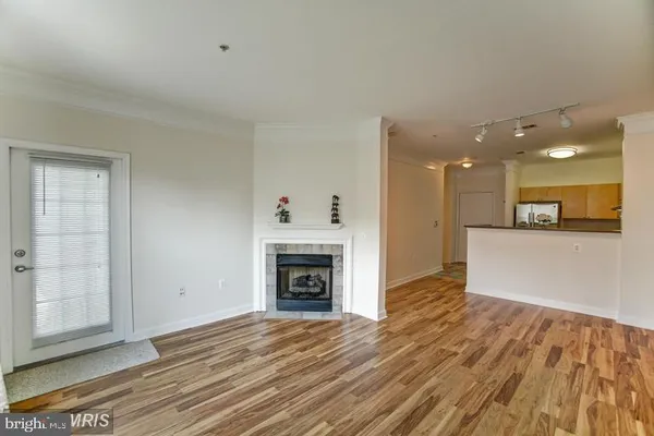 $2,200 | 3021 Nicosh Circle, Unit 1403, Falls Church, VA 22042