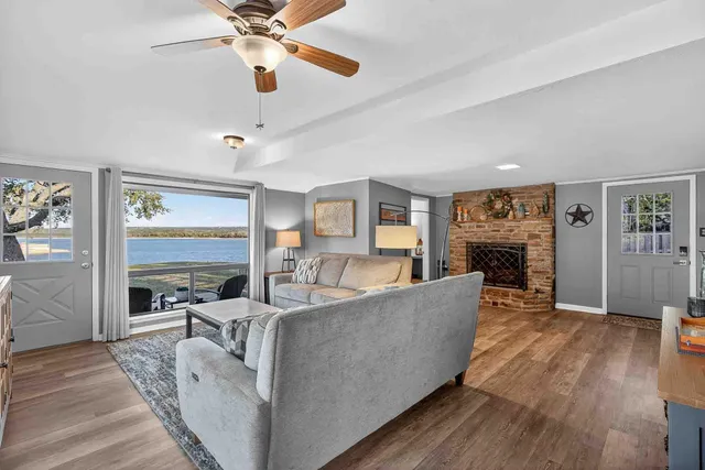 $1,250,000 | 1002 North Rockwood Drive, Buchanan Dam, TX 78611