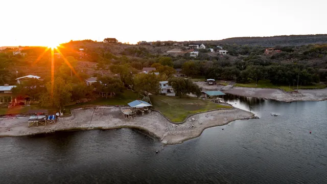 $1,250,000 | 1002 North Rockwood Drive, Buchanan Dam, TX 78611
