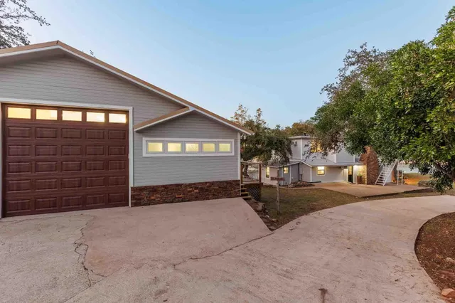 $1,250,000 | 1002 North Rockwood Drive, Buchanan Dam, TX 78611