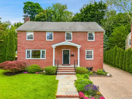 $1,385,000 | 20 Lamesa Avenue, Eastchester, NY 10709