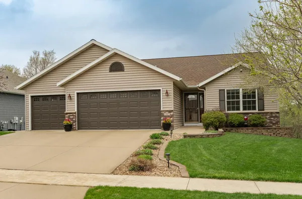$550,000 | 2647 Stacy Street Southeast, Rochester, MN 55904