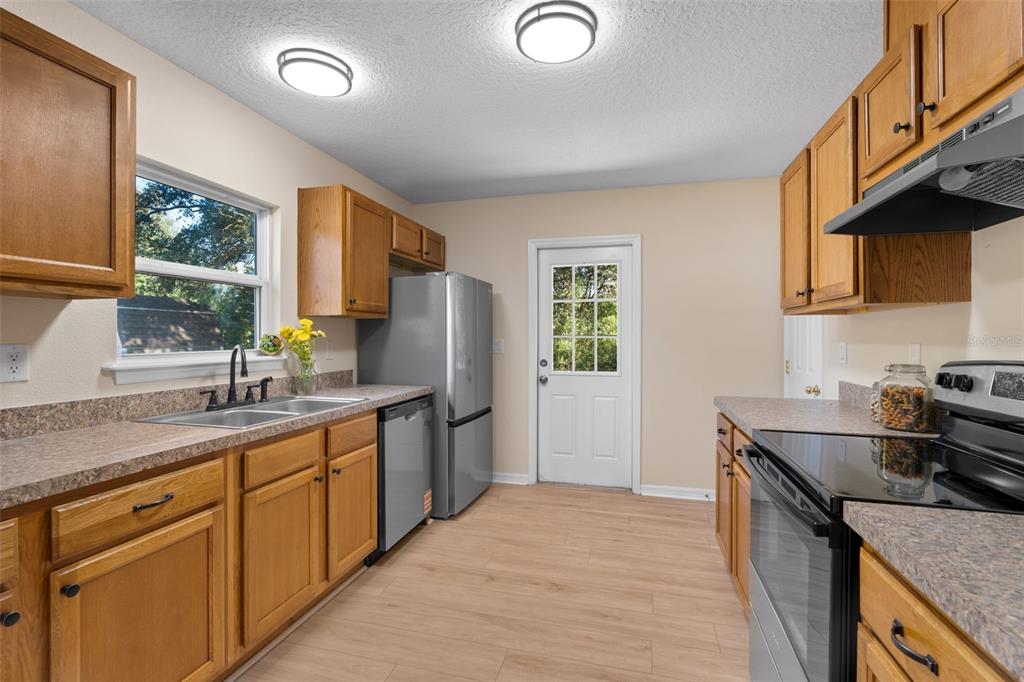 8748 North Discalfani Loop Crystal River, FL 34428 - Photo 9 of 40 Gallery Image 9