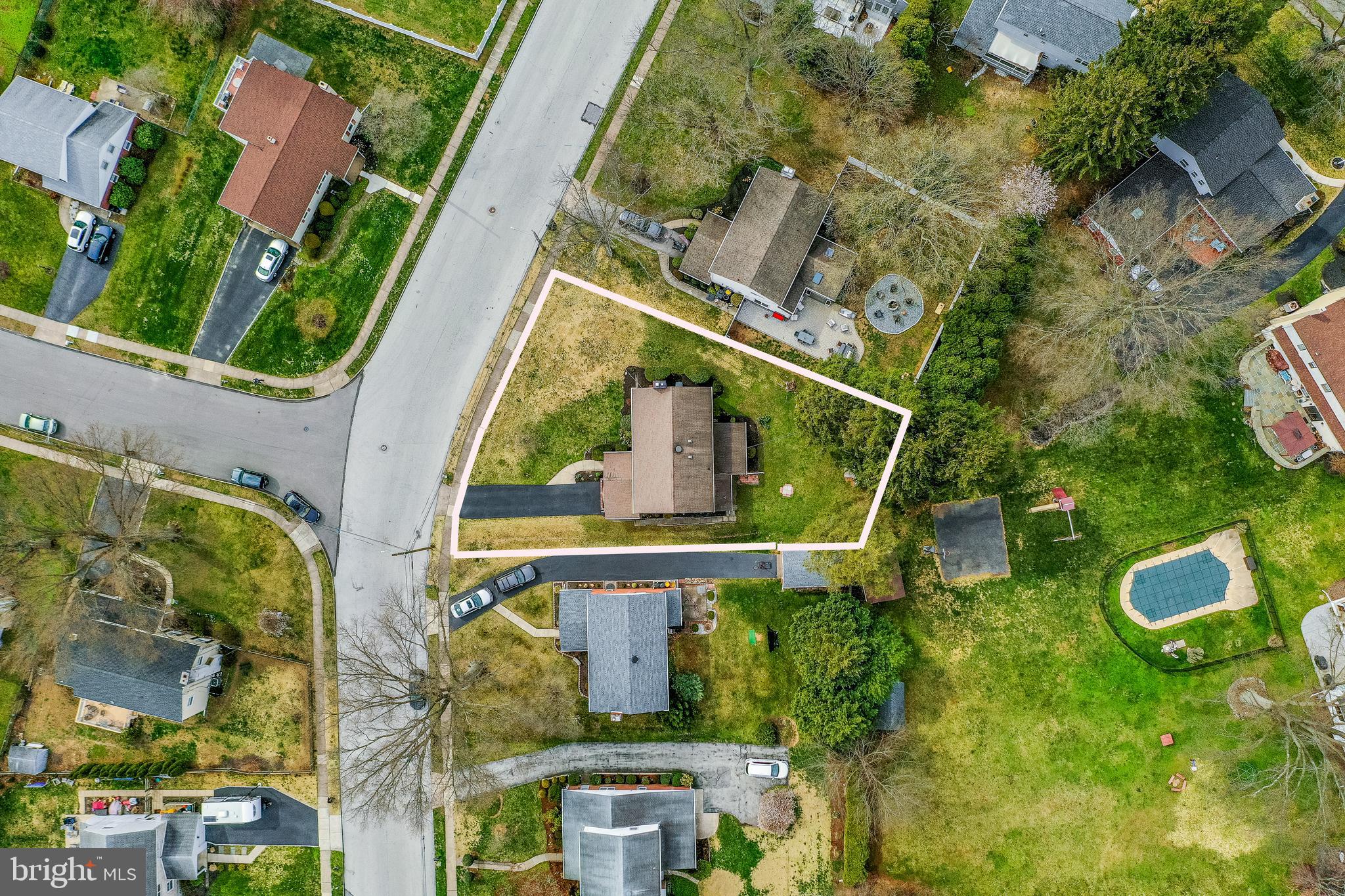 650 Barry Drive Springfield, PA 19064 - Photo 4 of 63 Gallery Image 4