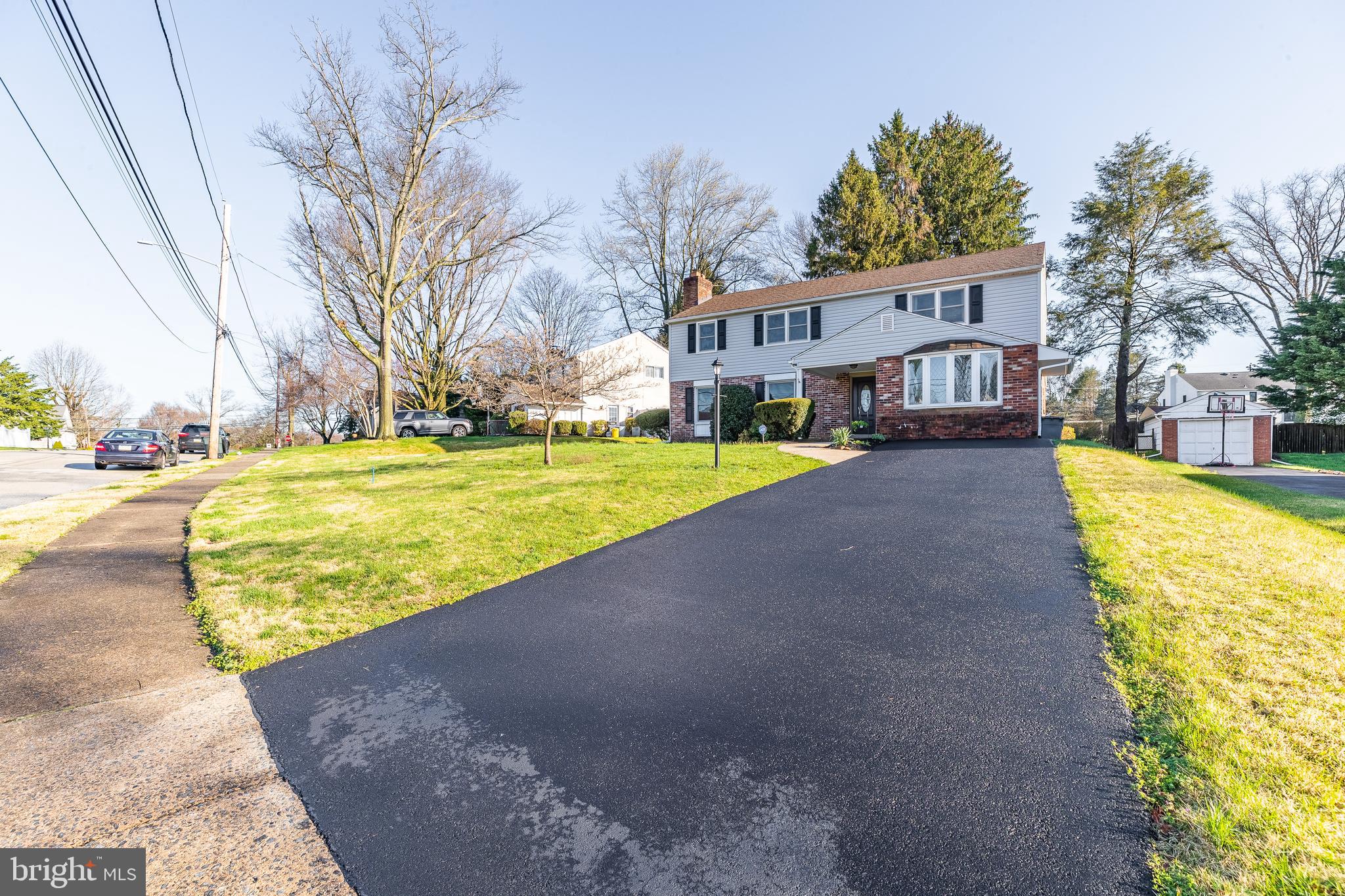 650 Barry Drive Springfield, PA 19064 - Photo 54 of 63 Driveway Parking