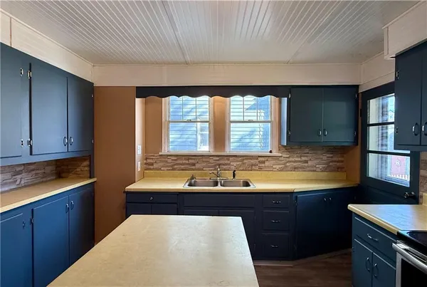 $139,900 | 605 Hawthorne Avenue, Kittanning, PA 16201